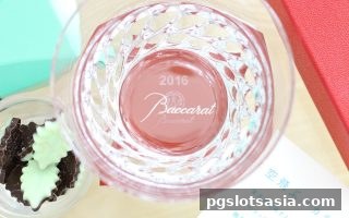 pg电子游戏视角：角色平衡的竞技哲学，意外链接排列三的均衡之美