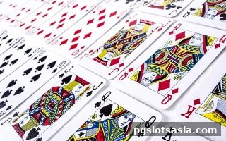 pg电子游戏：体育游戏中合作元素的进化与价值重塑