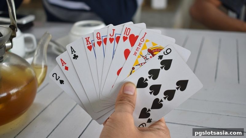 从古老棋戏到数字互动：pg电子游戏视角下的真人桌游全解析