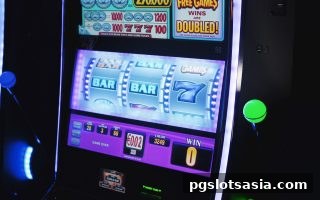 电子游戏符号解码指南：pg电子游戏与LOL职业联赛帮你快速进阶